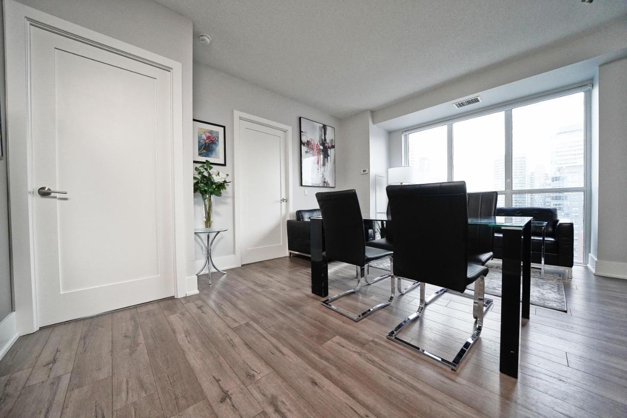 Grand Royal Condos - Cn Tower Торонто Экстерьер фото