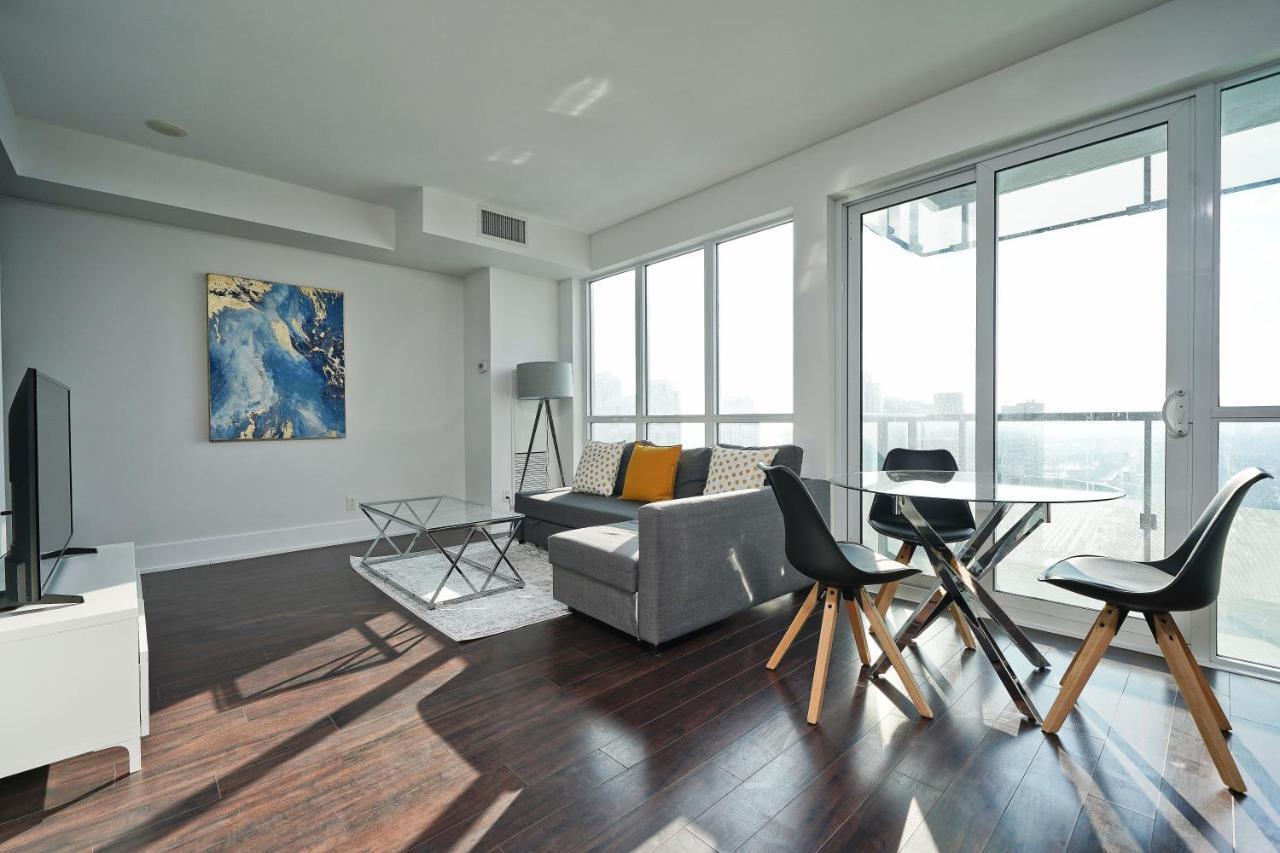Grand Royal Condos - Cn Tower Торонто Экстерьер фото