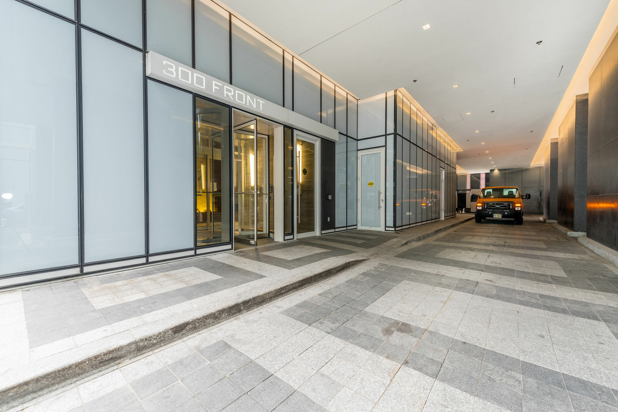 Grand Royal Condos - Cn Tower Торонто Экстерьер фото